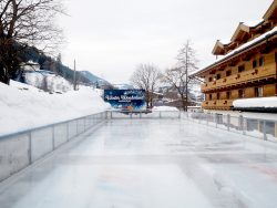 Rasmushof Eislaufplatz